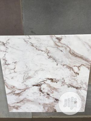 Off White Wave 600/600 Floor Tile