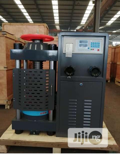 Digital Compression Testing Machine (CTM 2000KN)