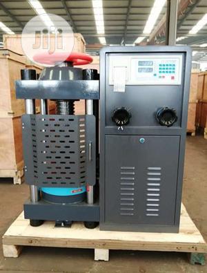 Digital Compression Testing Machine (CTM 2000KN)
