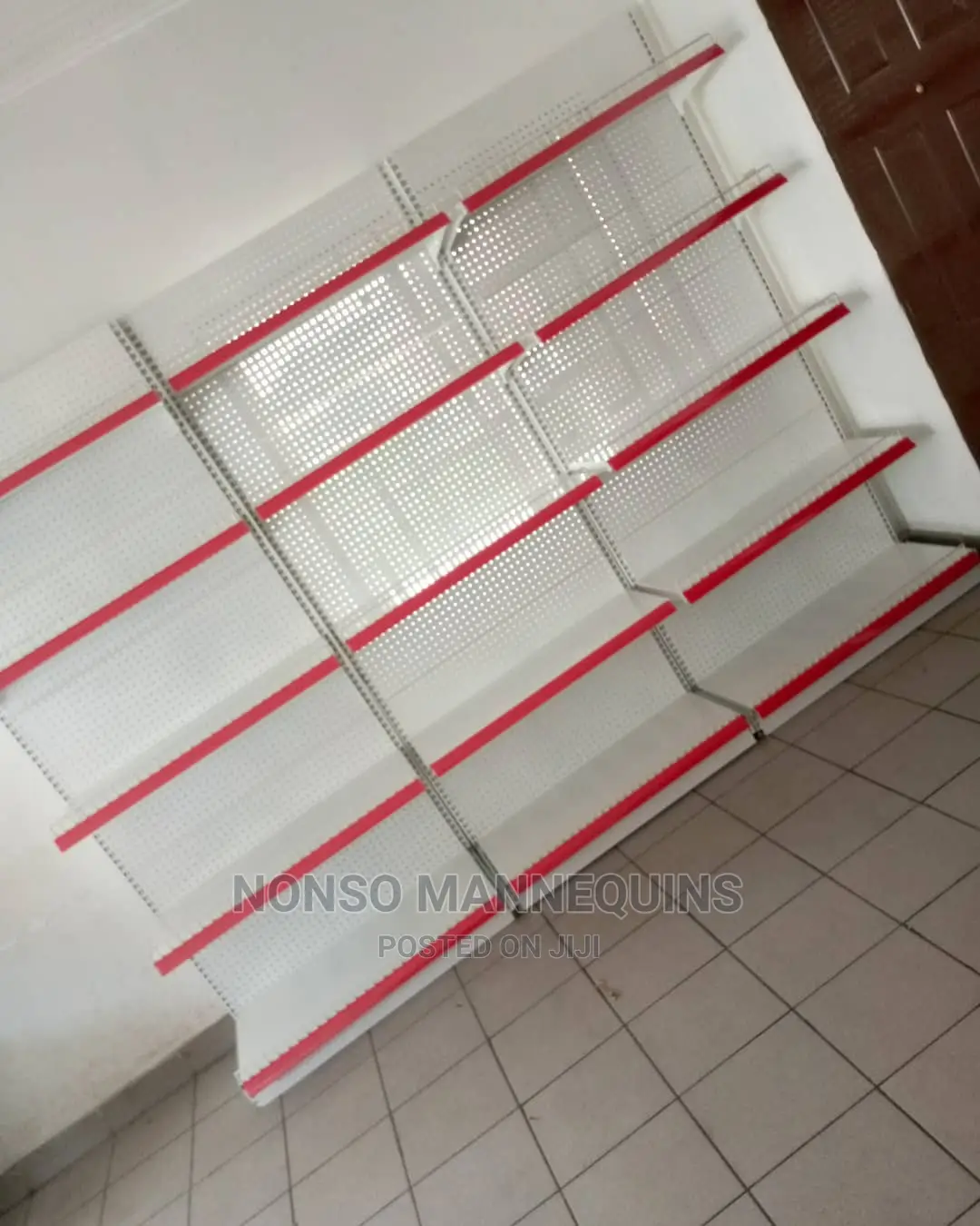 Supermarket Shelf Display Unit