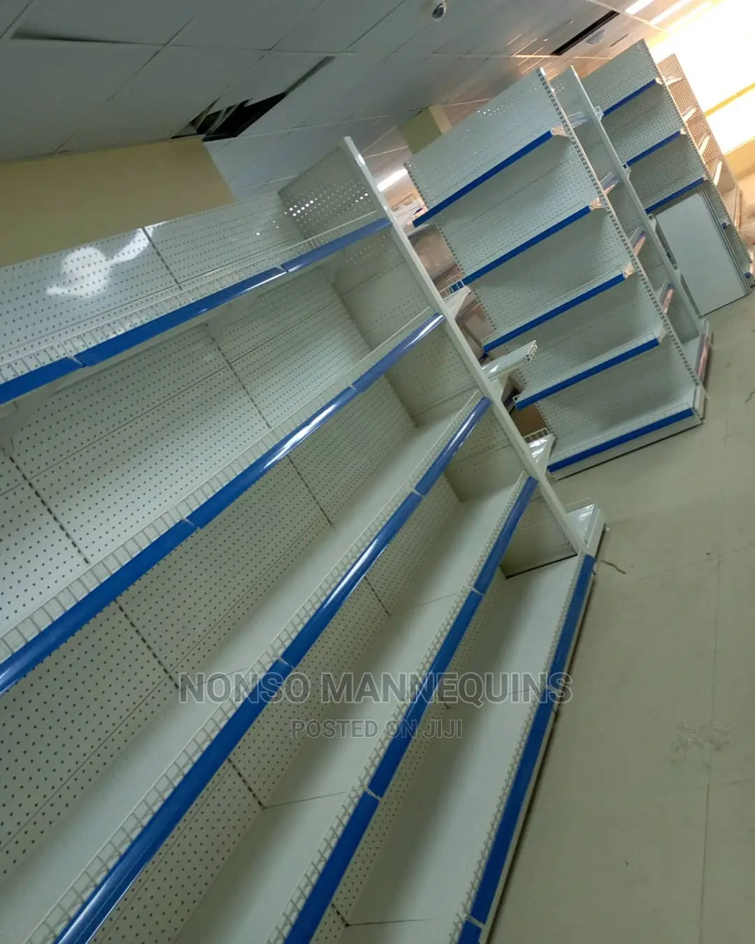 Supermarket Shelf Display Unit