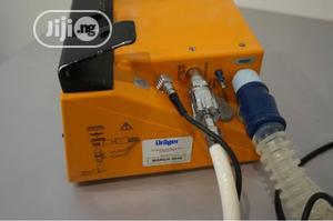 DRAEGER Oxylog 2000 Ventilator