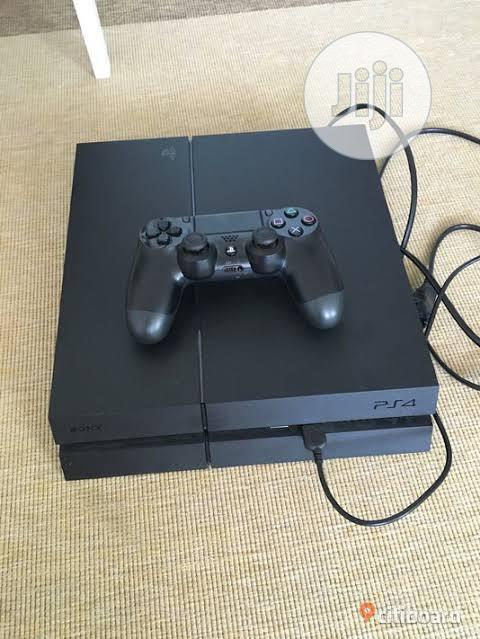 Playstation 4