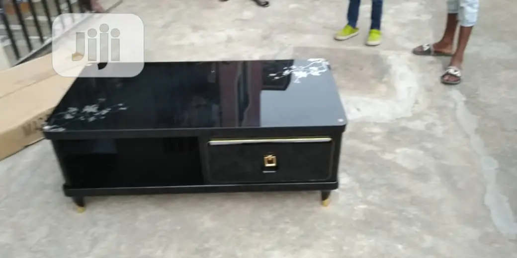 Super Center Table