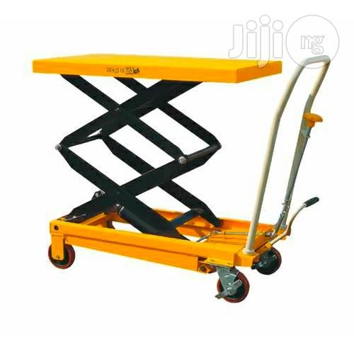 Hydraulic Lift Table