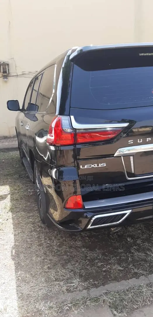 Lexus LX 2020 Black