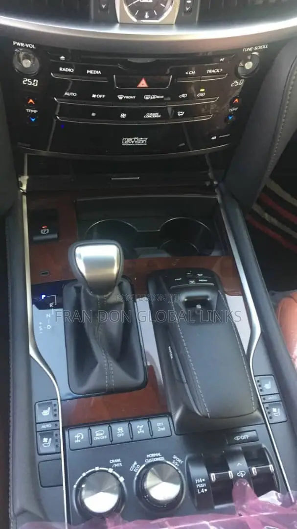 Lexus LX 2020 Black