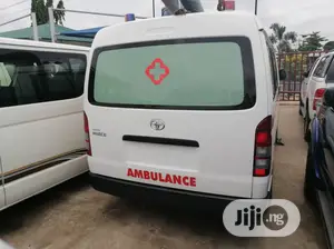 Toyota HiAce 2014