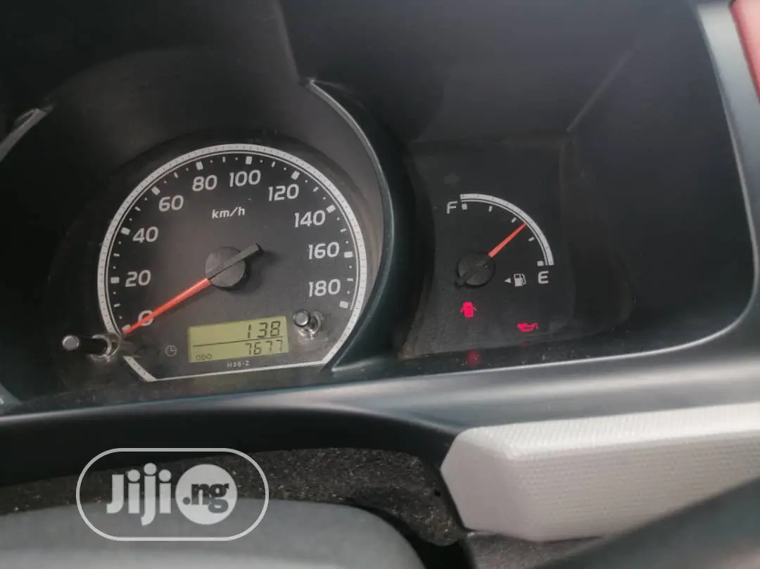 Toyota HiAce 2014