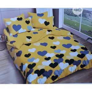 Claasy Beautiful Duvet,Bedsheet With 4 Piloow Cases