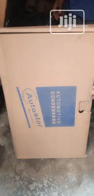 Mercedes Benz Condencer (Air Conditioner)