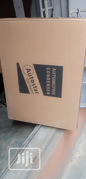 Mercedes Benz Condencer (Air Conditioner)