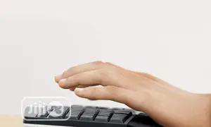 Logitech Mk850 Performance Wireless Keyboard and Mouse Combo