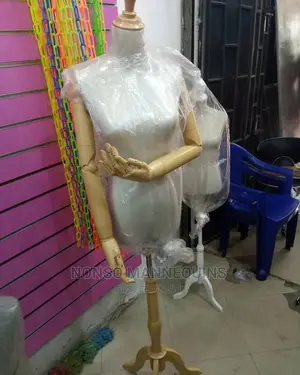 Female Tripod Stand Dressform