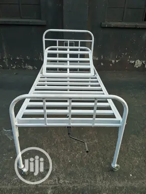 Hand Crank Hospital Bed (3x6)
