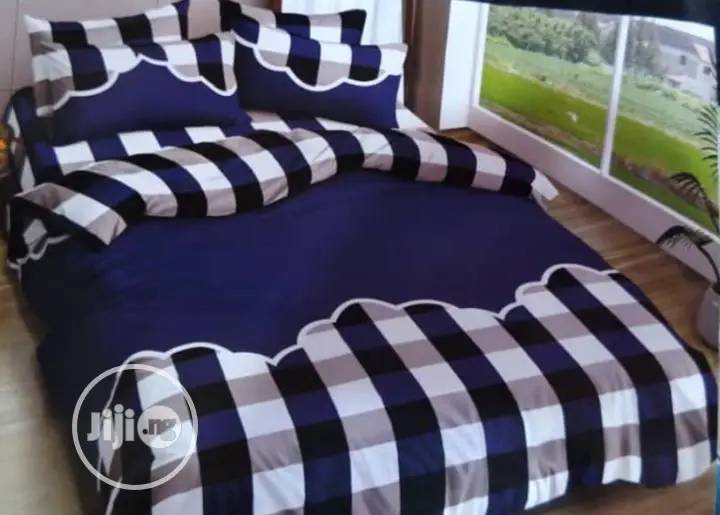 Nice Pattern Duvet, Bedsheet With 4 Pillow Cases-6*7