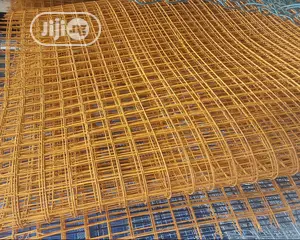 Mesh Black Wire