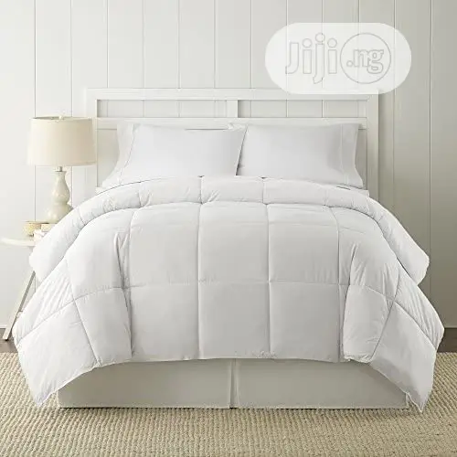 Quality White Duvet,Bedsheet With 4 Pillow Cases