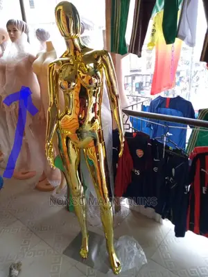 Chrome Mannequin Gold