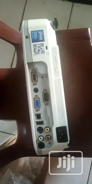 Sharp Epson Projector