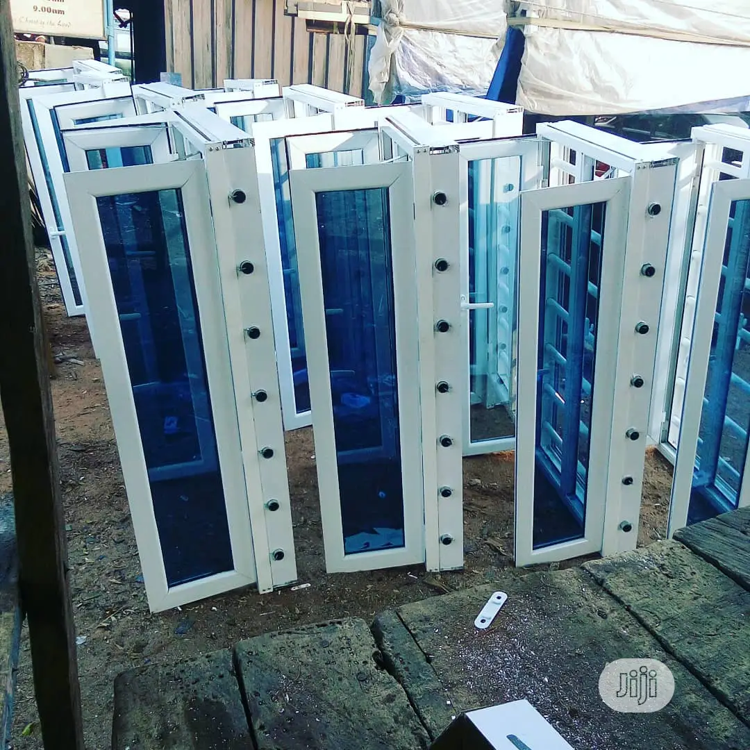 Casement Aluminum Windows With Protector and Net