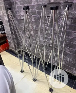 Mobile 3 Leg Dj Skeleton Stand