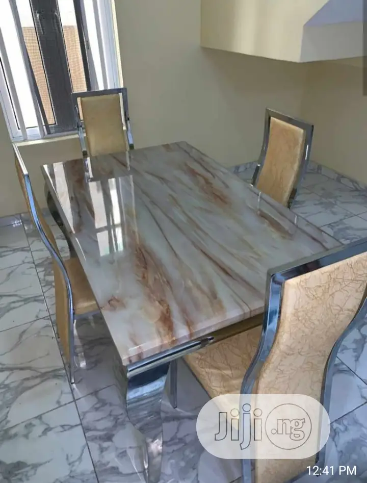 4 Seater Mabel Dinning Table