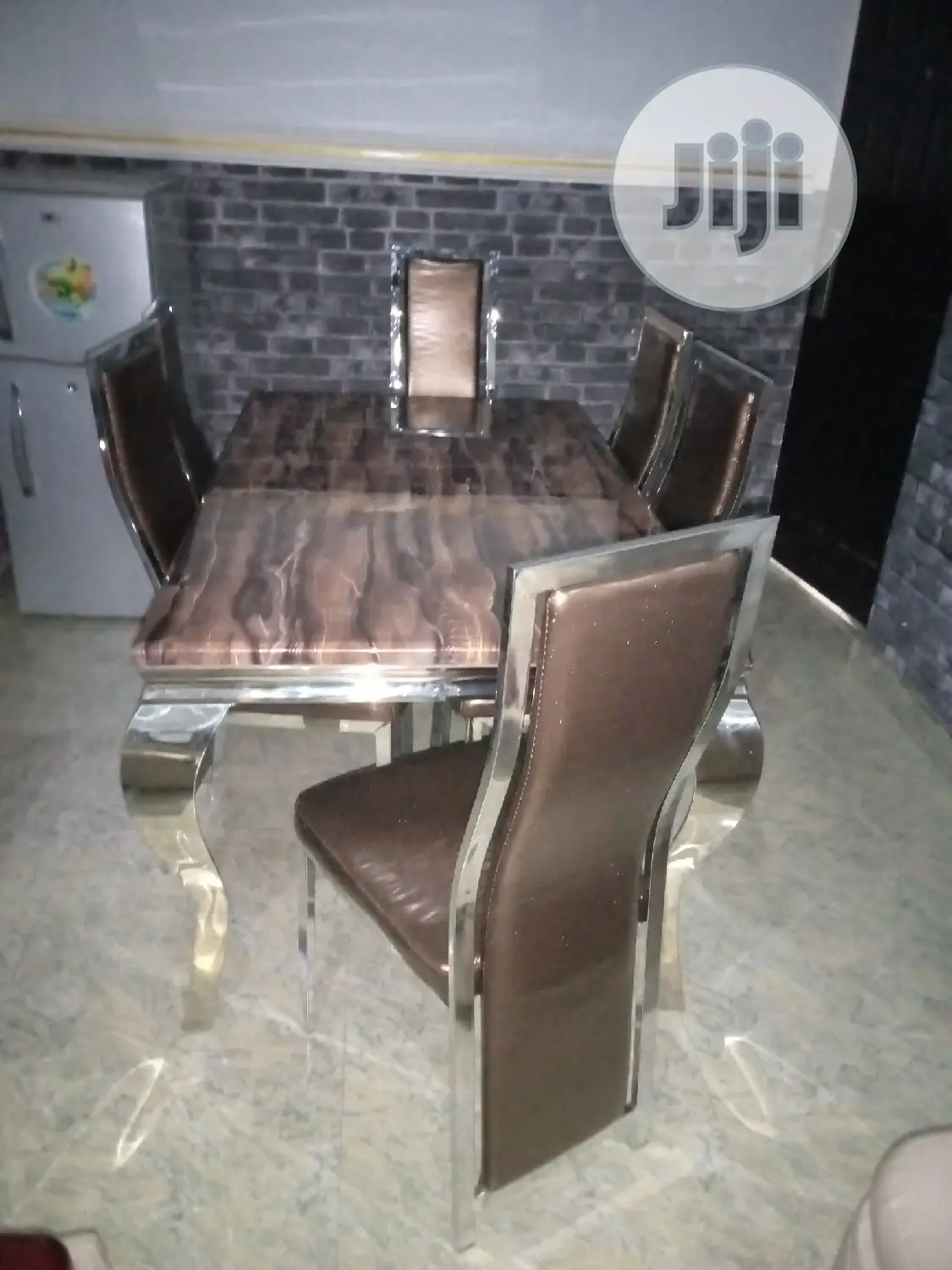 Comfort Marble Dining Set