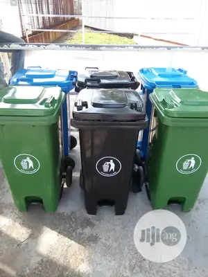 240 Liter Foot Pedal Dust Bin