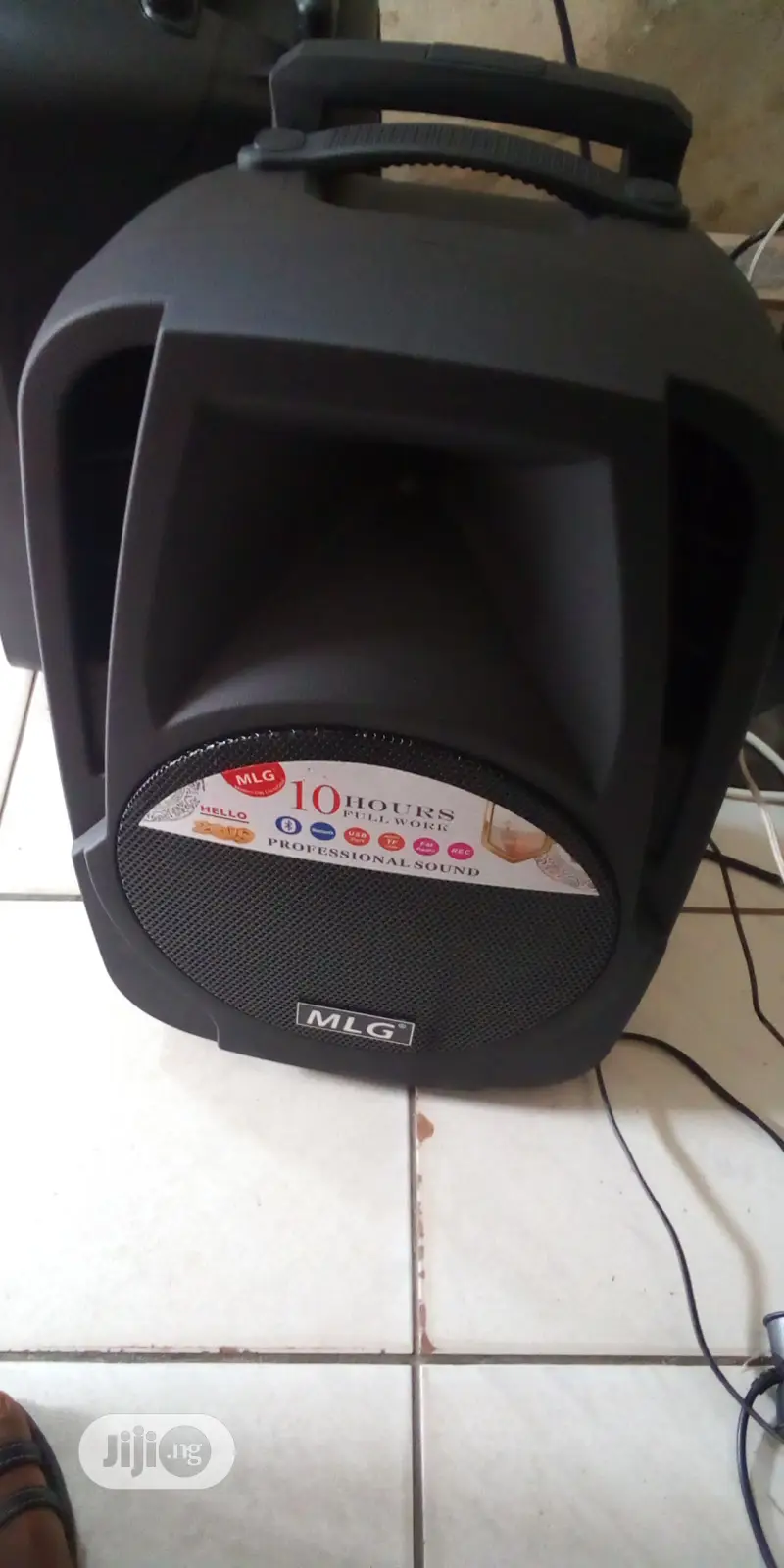 Amazing Sounds Bluetooth Speaker