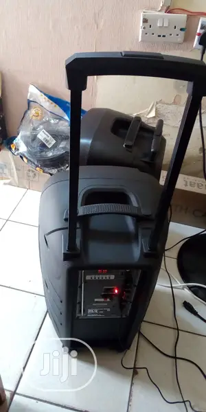 Amazing Sounds Bluetooth Speaker