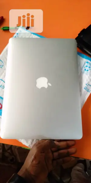 Laptop Apple MacBook Air 8GB Intel Core I5 SSD 256GB