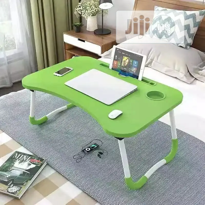 Adjustable Computer Table