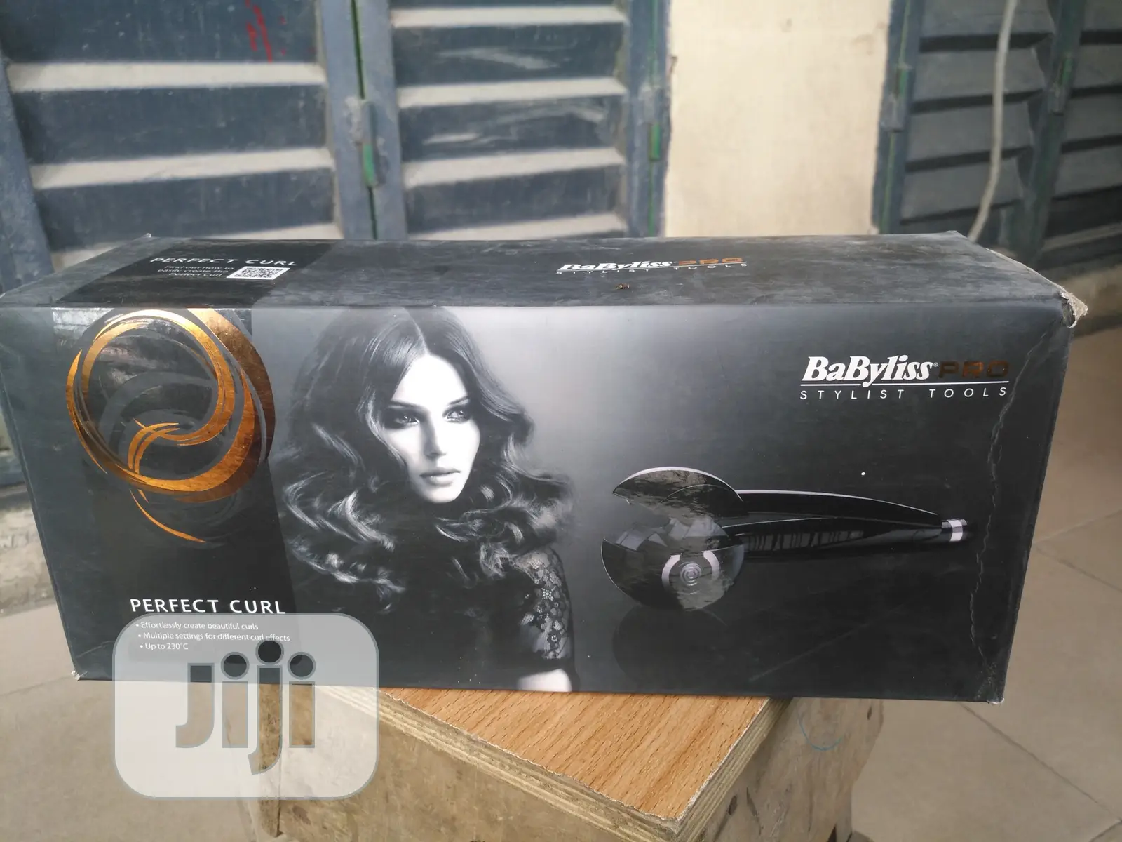 Automatic Hair Curler