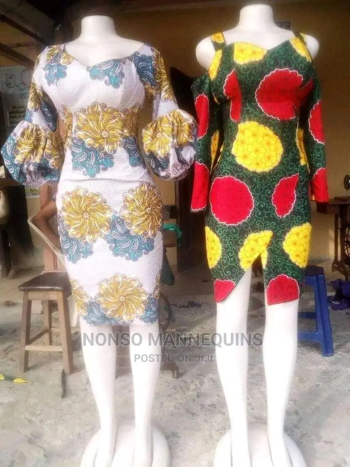 Headless Female Busty Manequin