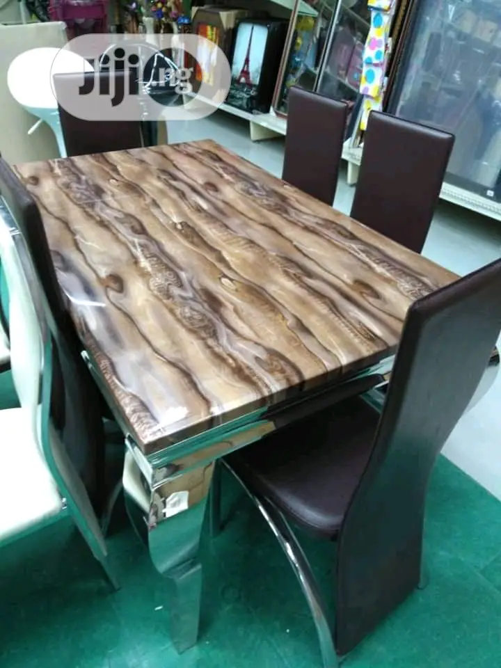 Mabel Dinning Table By 6