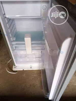 100l Lg Fridge (Strong and Reliable)