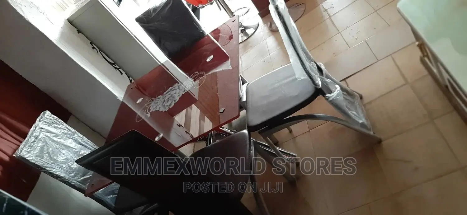 Glass Dinning Table With 4 Chairs