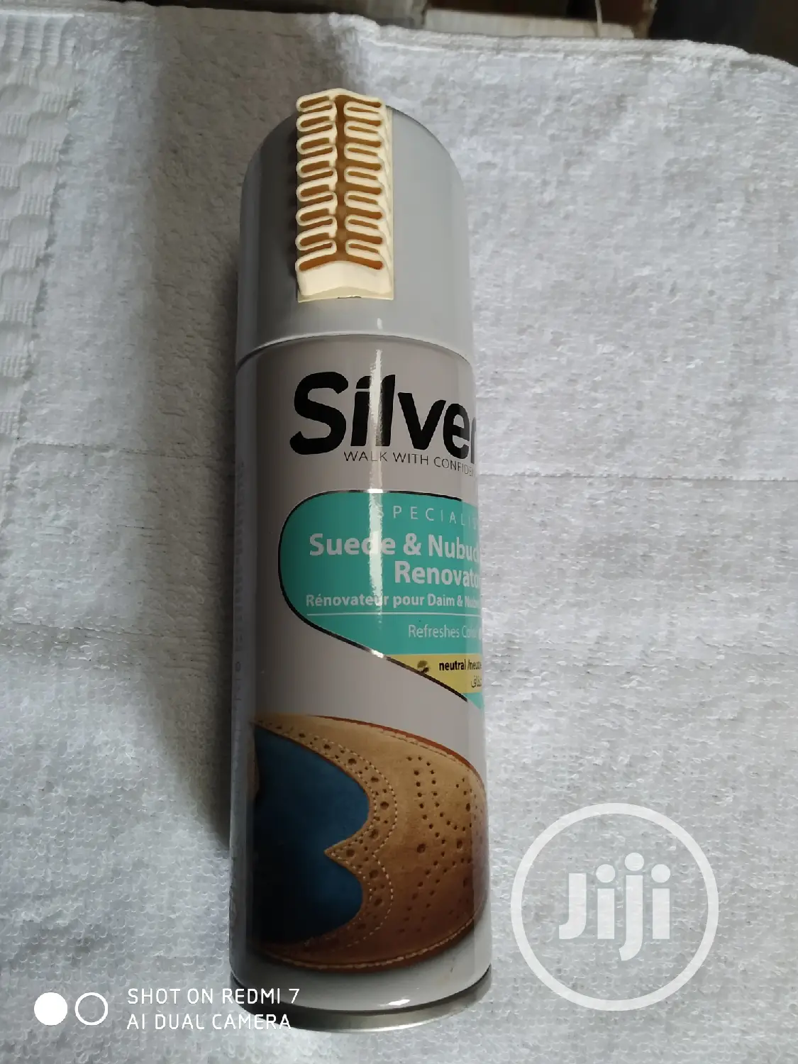 Silver Suede Spray Polish Neutral