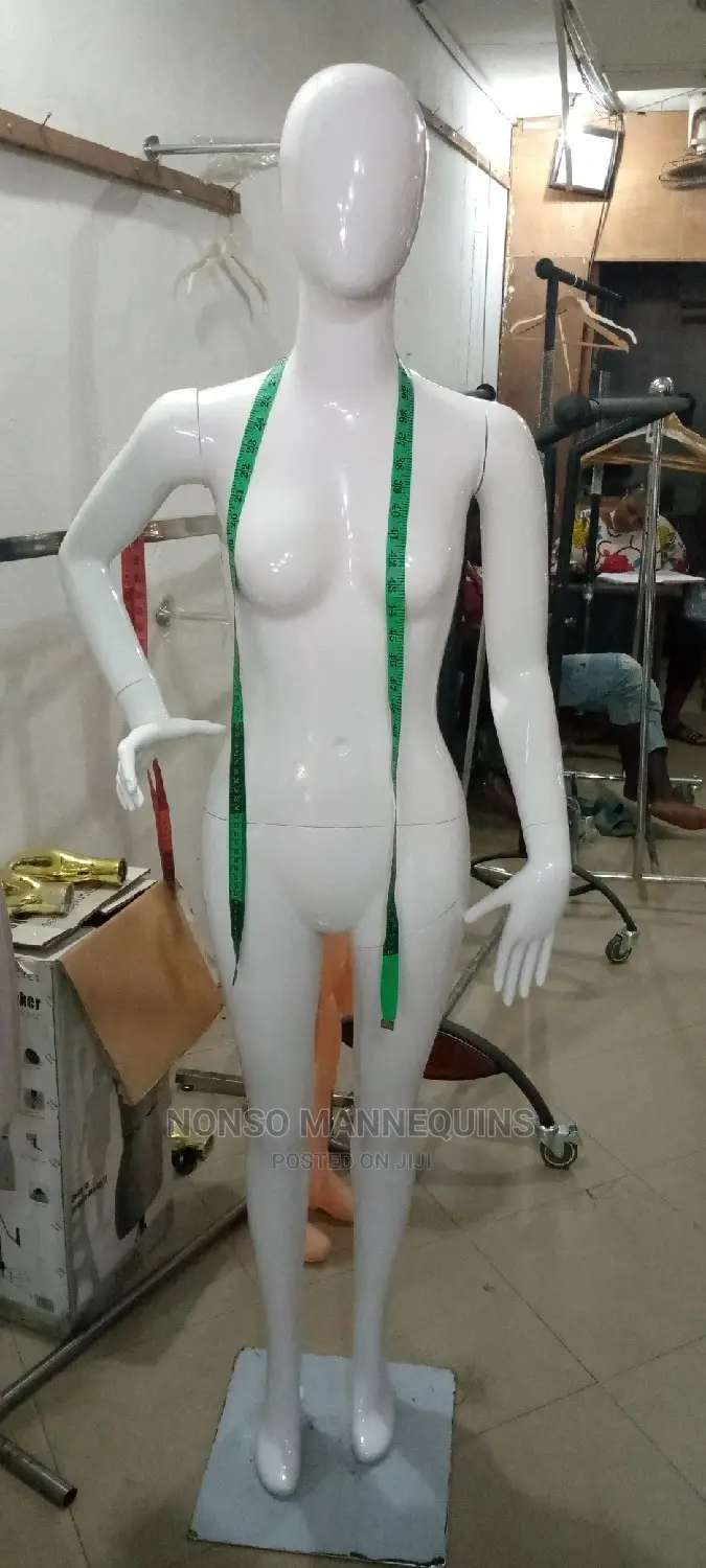 Faceless Glossy White Size 8