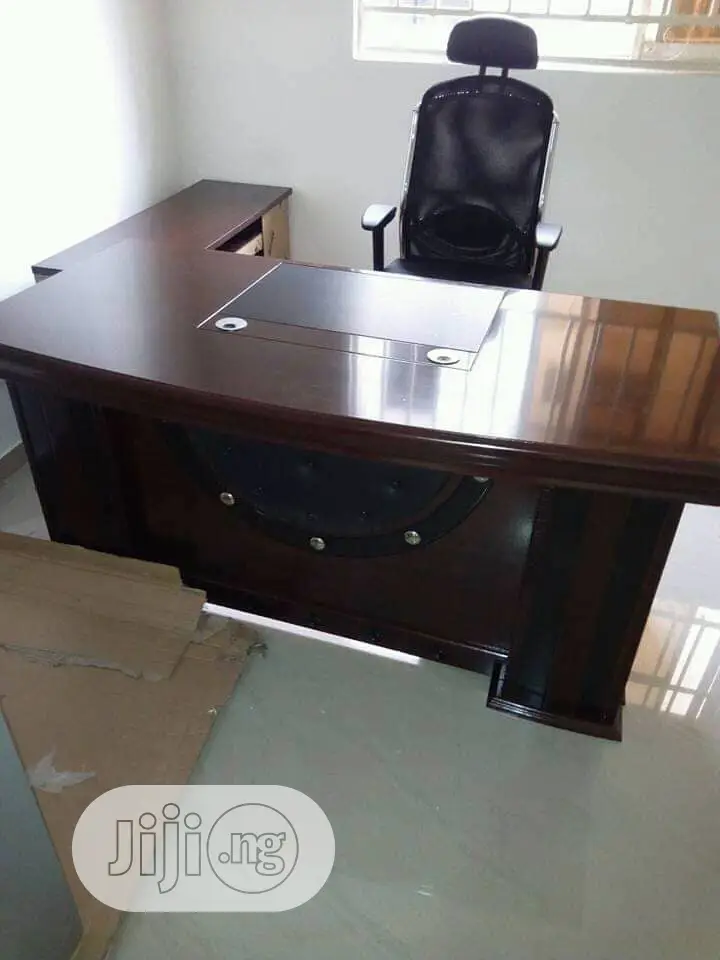 Executive Wooden Office Table With Drawers.