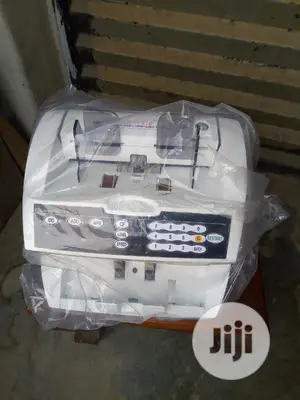 Glory Bank Note Counting Machine. (Model GFB-800NA)