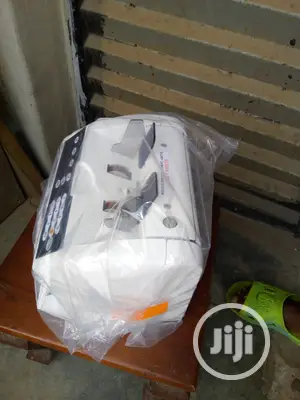 Glory Bank Note Counting Machine. (Model GFB-800NA)