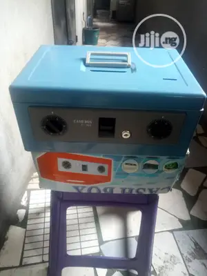 Cashbox C-302