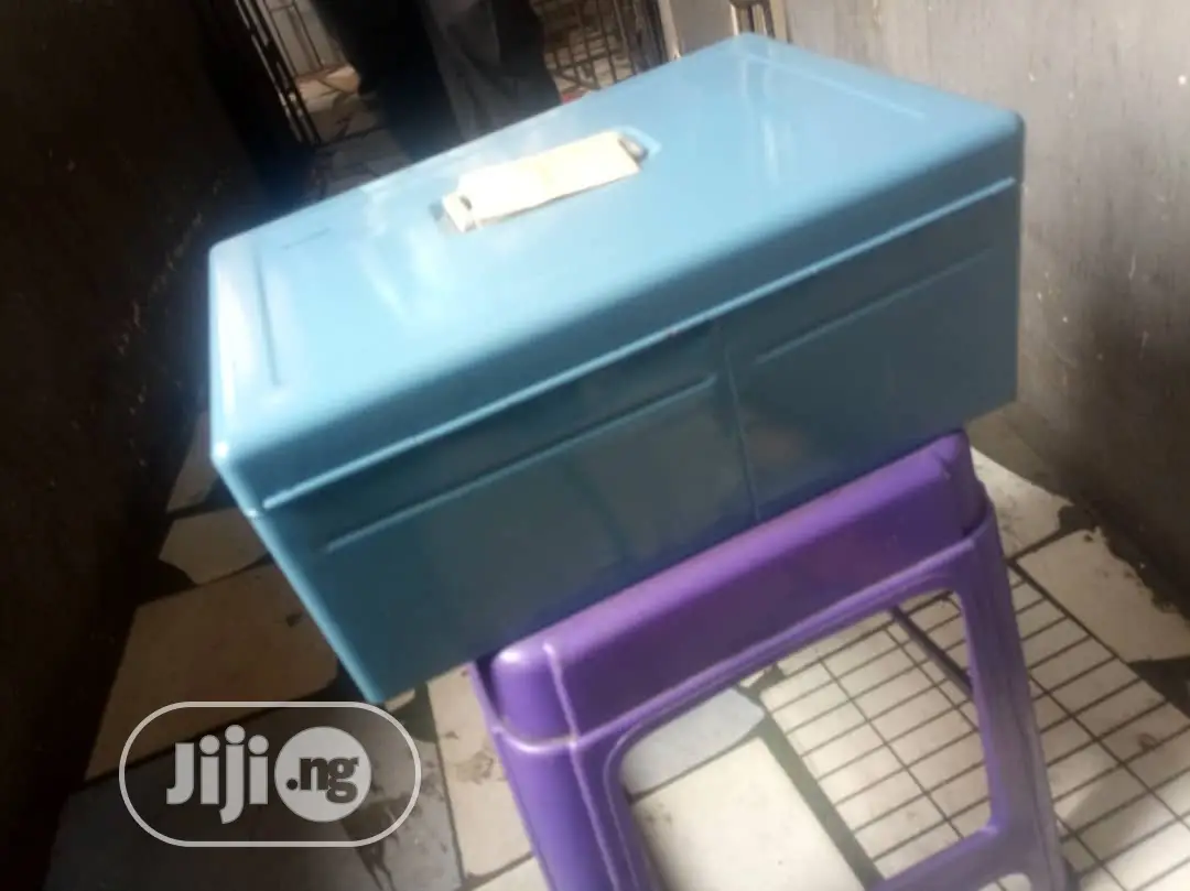 Cashbox C-302