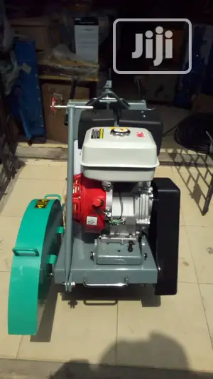 Moveable Asphalt Cutting Machine