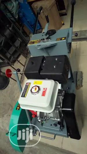 Moveable Asphalt Cutting Machine