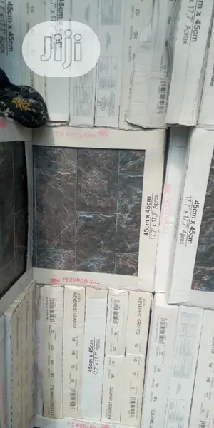 External And Internal Crack Wall Tiles