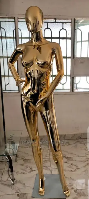 Woman Gold Chrome Fashion Mannequins