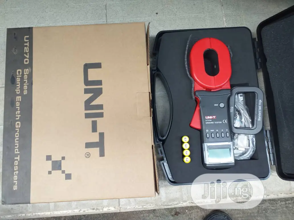 UNI-T Digital Earth Resistance Clamp Tester